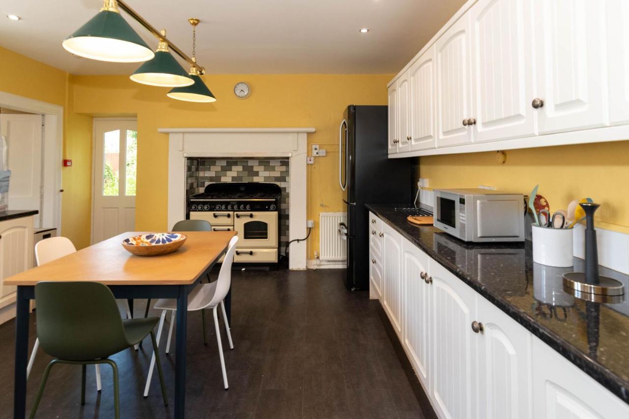 Rosebank House Blairgowrie - Sleeps 12, Games Rooms, Ev Point, Pets Welcome Blairgowrie and Rattray Exterior photo